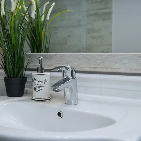 Apartamento Farmhouse Apartman *